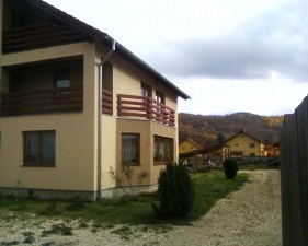 VAND CASA IN RASNOV